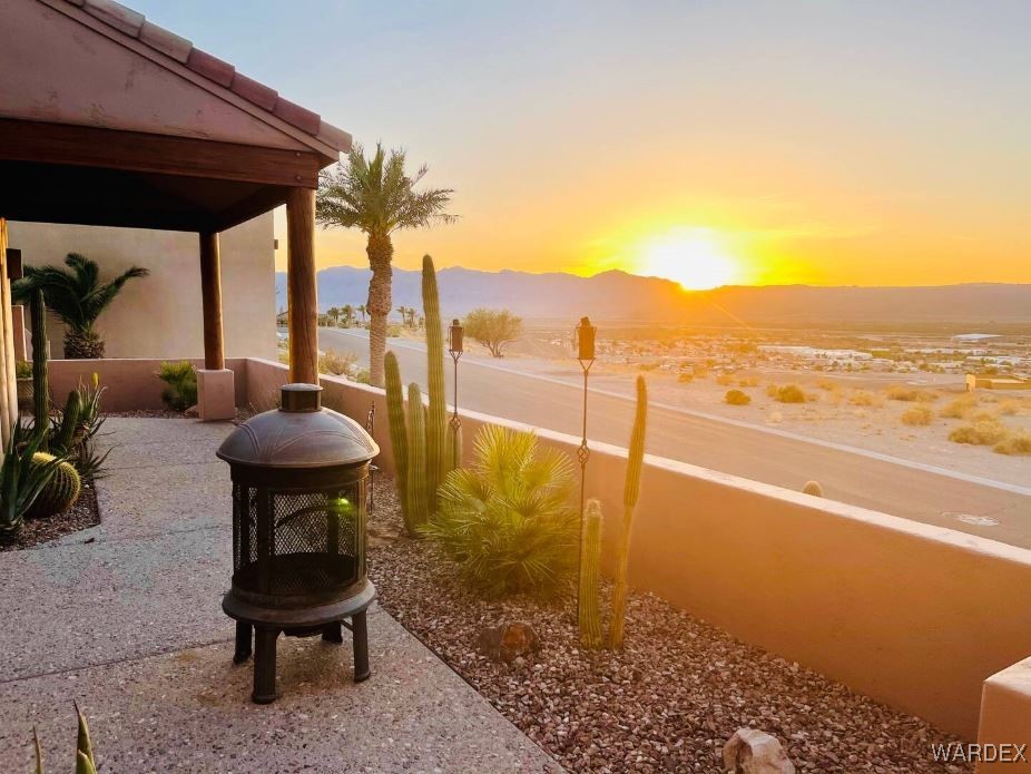 3742 Mountain View Road Bullhead City, AZ 86442 - Photo 44 of 62 Patio