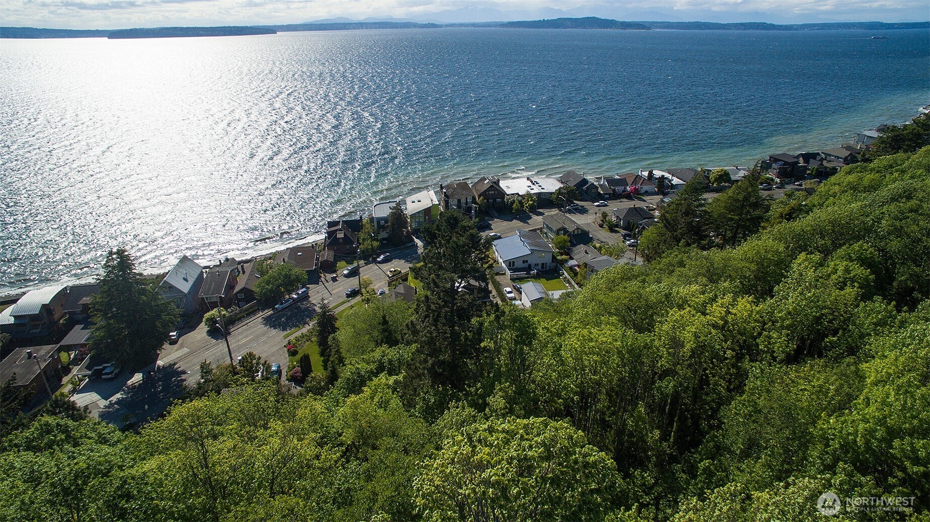 5426 Beach Drive Southwest Seattle, WA 98136 - Photo 2 of 9 a view of sky from window