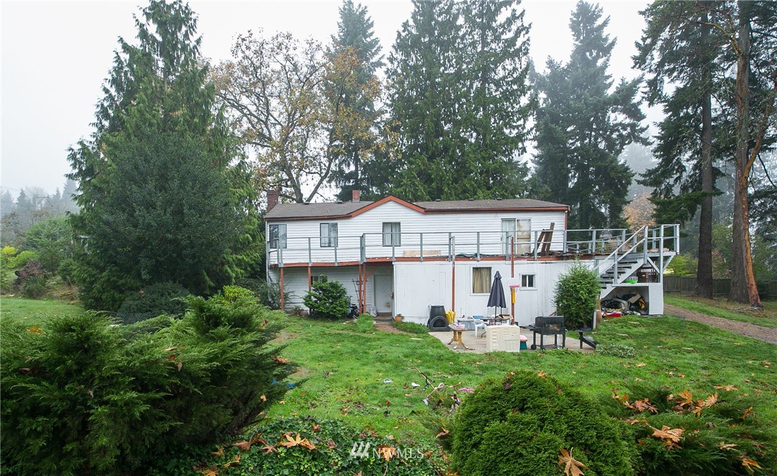 22703 Meridian Avenue South Bothell, WA 98021 - Photo 2 of 5