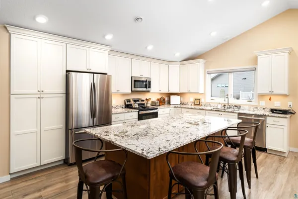 $475,000 | 18 Amber Lane, Unit 18, Esko, MN 55733