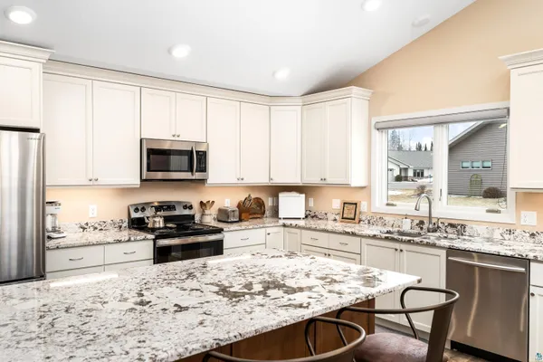 $475,000 | 18 Amber Lane, Unit 18, Esko, MN 55733