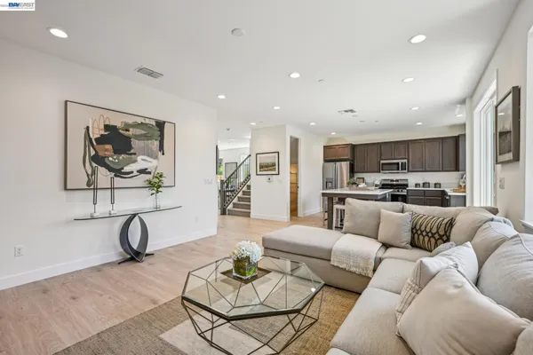 $749,000 | 101 Crk Vw Circle, Fairfield, CA 94533