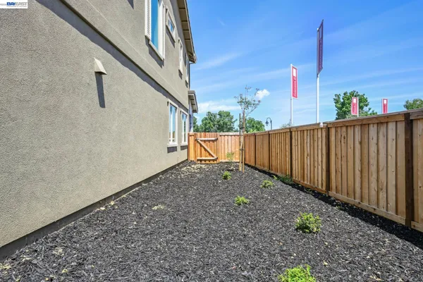 $749,000 | 101 Crk Vw Circle, Fairfield, CA 94533