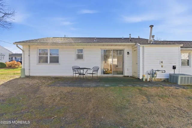 $295,000 | 7 Nebraska Drive, Unit 153, Matawan, NJ 07747