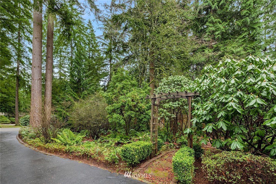 22918 38th Avenue Southeast Bothell, WA 98021 - Photo 28 of 28 a view of a garden