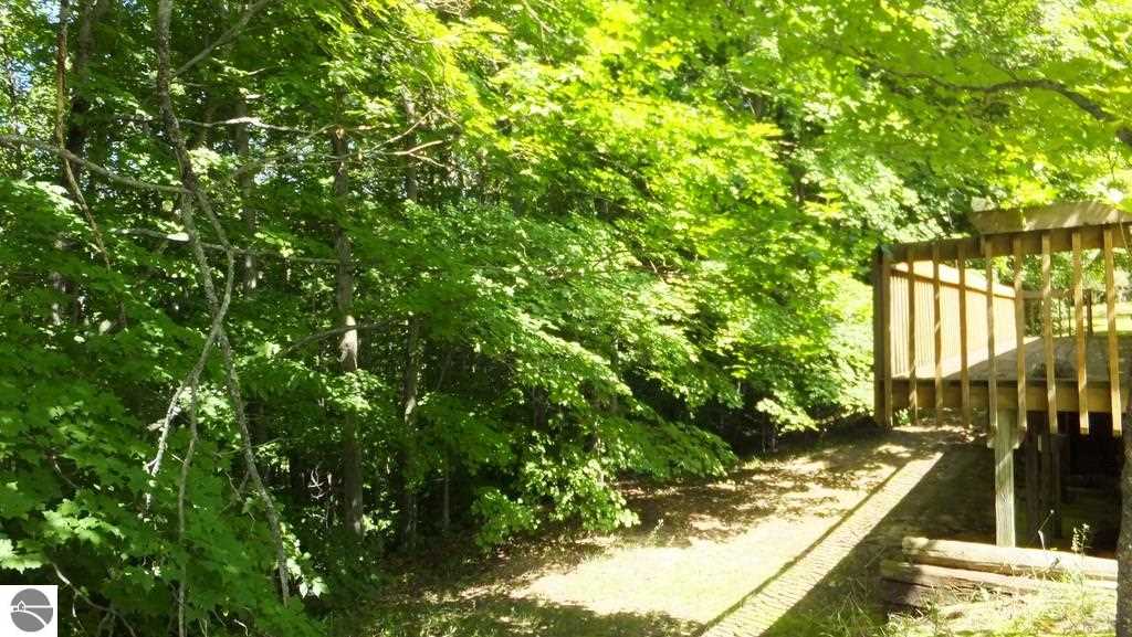 2425 North Haze Road Beulah, MI 49617 - Photo 19 of 32 1787252-18.JPG