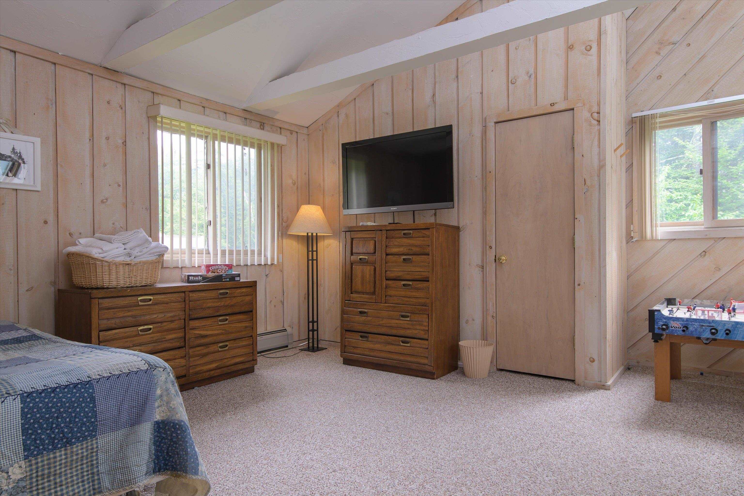 14 Mill Road West Dover, VT 05356 - Photo 12 of 32