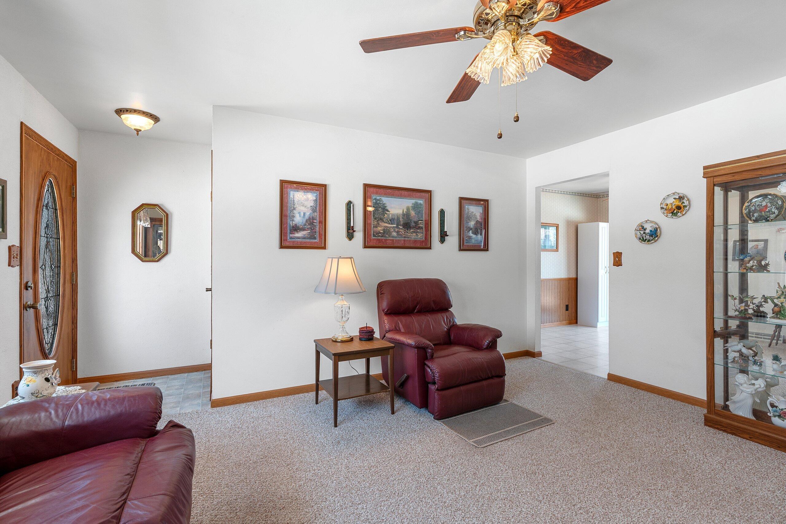 1465 North 8th Street Manitowoc, WI 54220 - Photo 12 of 55 _DSC2416.jpg-SMALL