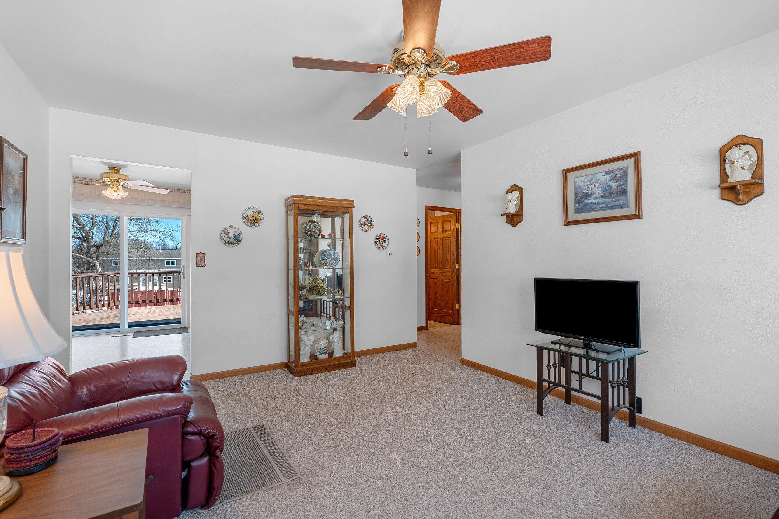 1465 North 8th Street Manitowoc, WI 54220 - Photo 15 of 55 _DSC2424.jpg-SMALL