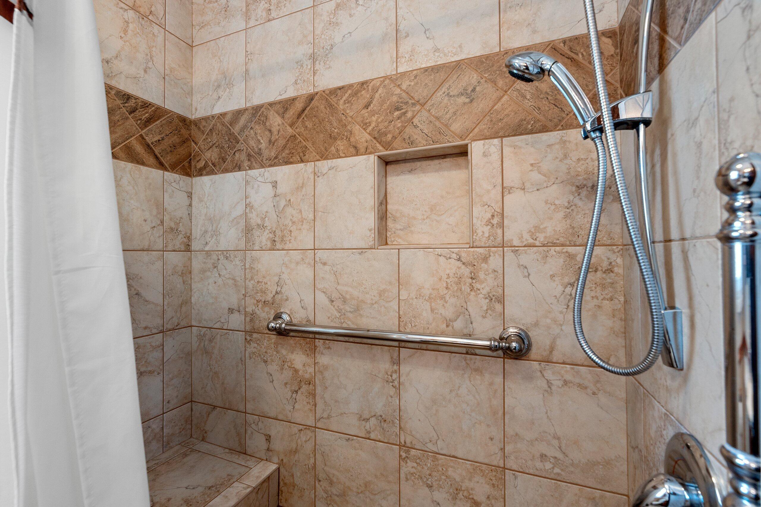 1465 North 8th Street Manitowoc, WI 54220 - Photo 17 of 55 _DSC2436.jpg-SMALL