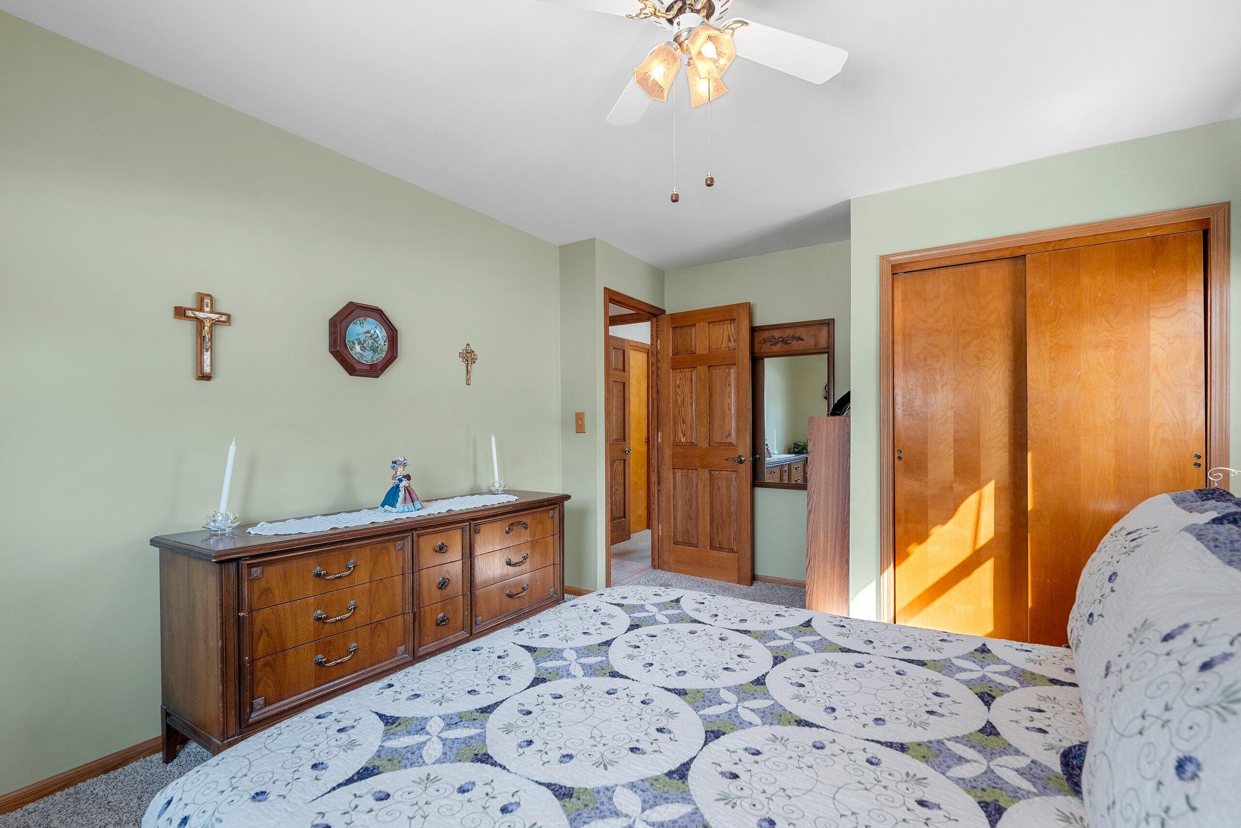 1465 North 8th Street Manitowoc, WI 54220 - Photo 23 of 55 _DSC2462.jpg-SMALL