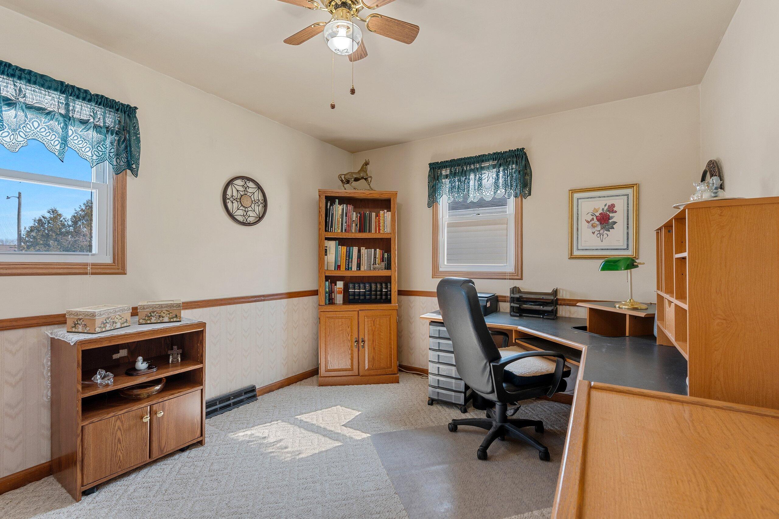 1465 North 8th Street Manitowoc, WI 54220 - Photo 24 of 55 _DSC2466.jpg-SMALL