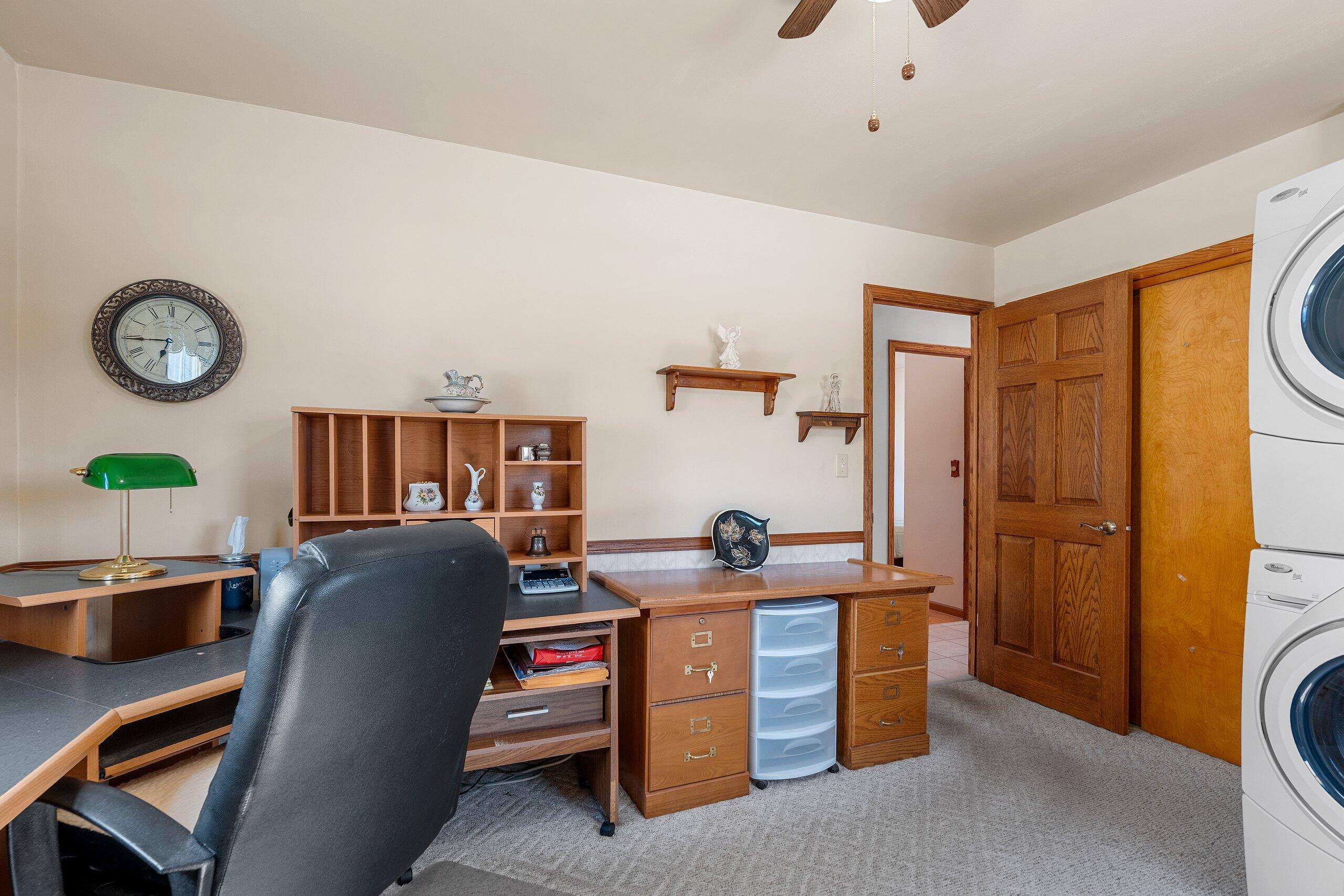 1465 North 8th Street Manitowoc, WI 54220 - Photo 25 of 55 _DSC2470.jpg-SMALL