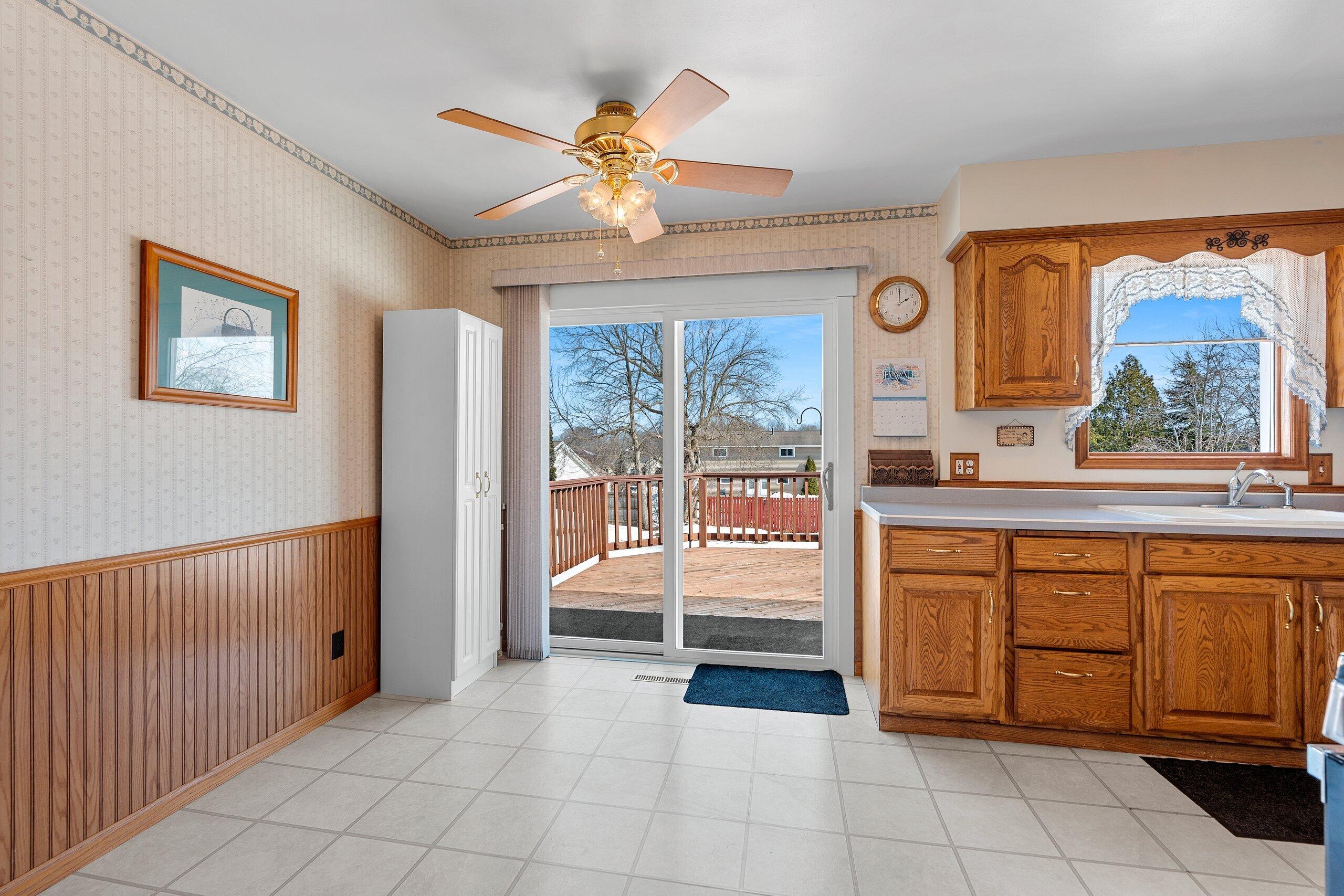 1465 North 8th Street Manitowoc, WI 54220 - Photo 10 of 55 _DSC2496.jpg-SMALL