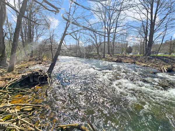 $230,000 | 1770 Highway 91, Elizabethton, TN 37643