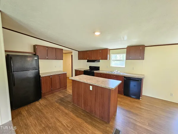 $230,000 | 1770 Highway 91, Elizabethton, TN 37643