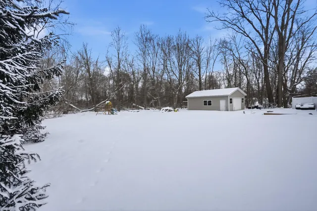 $314,900 | 9465 Hubbard Road, Davison, MI 48423