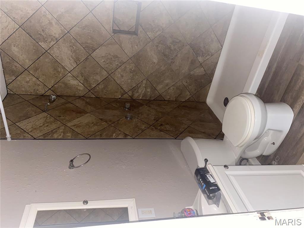 3600 Falling Springs Road Cahokia, IL 62206 - Photo 7 of 28