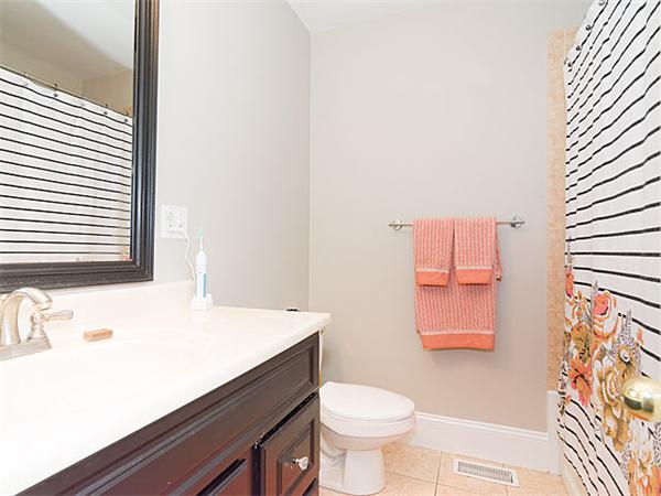 36 Mercer Street, Unit 1 Boston, MA 02127 - Photo 9 of 24