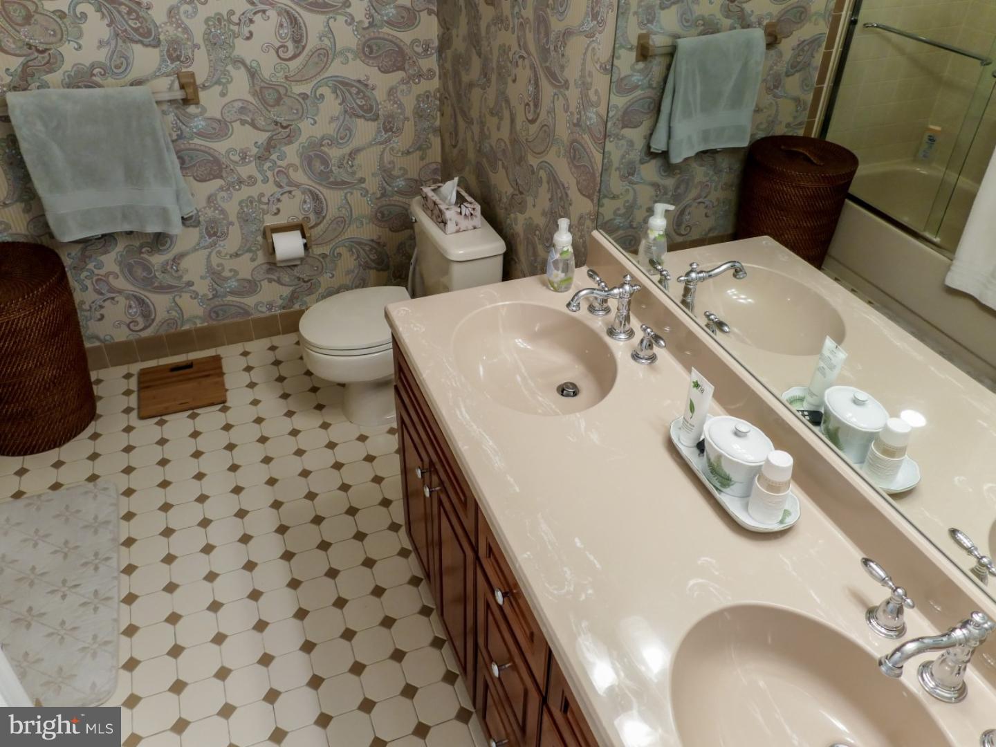 8 Edgewood Road Yardley, PA 19067 - Photo 20 of 25 Gallery Image 20