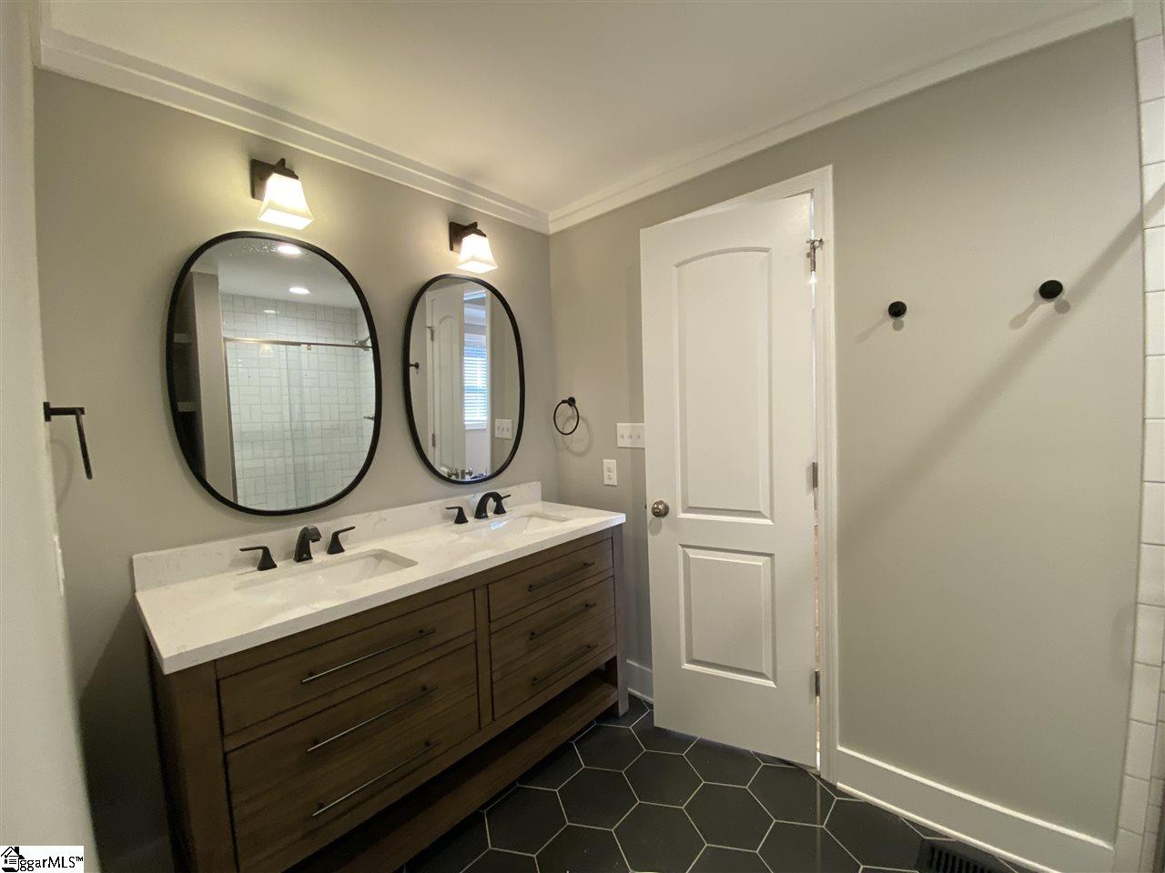 206 Glenn Road Greenville, SC 29607 - Photo 14 of 24 Gallery Image 14