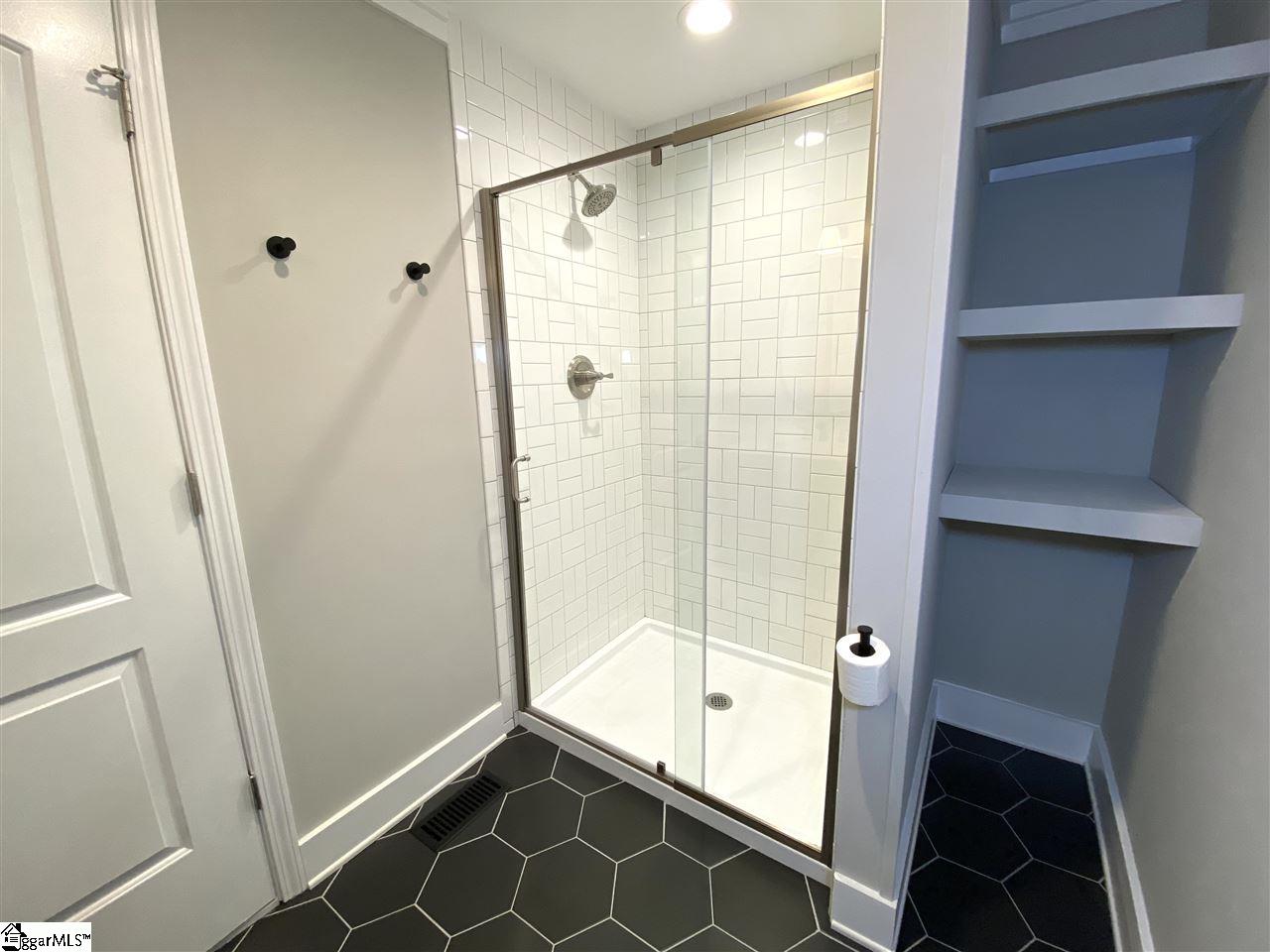 206 Glenn Road Greenville, SC 29607 - Photo 15 of 24 Gallery Image 15