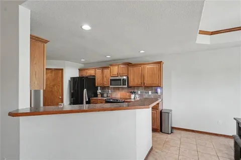 $339,500 | 928 Bluestem Drive, Baldwin City, KS 66006