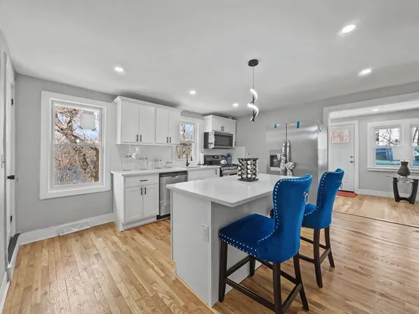 $379,488 | 365-367 Water Street, Springfield, MA 01151