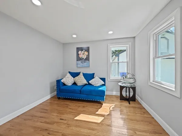 $379,488 | 365-367 Water Street, Springfield, MA 01151