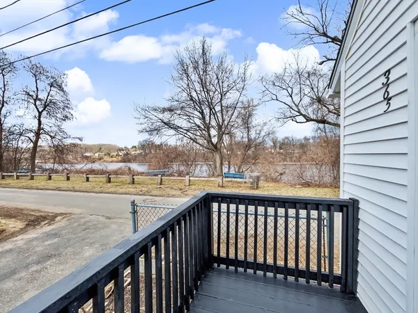 $379,488 | 365-367 Water Street, Springfield, MA 01151