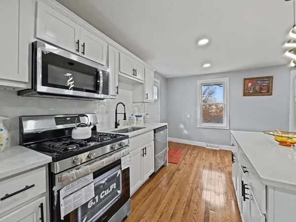 $379,488 | 365-367 Water Street, Springfield, MA 01151
