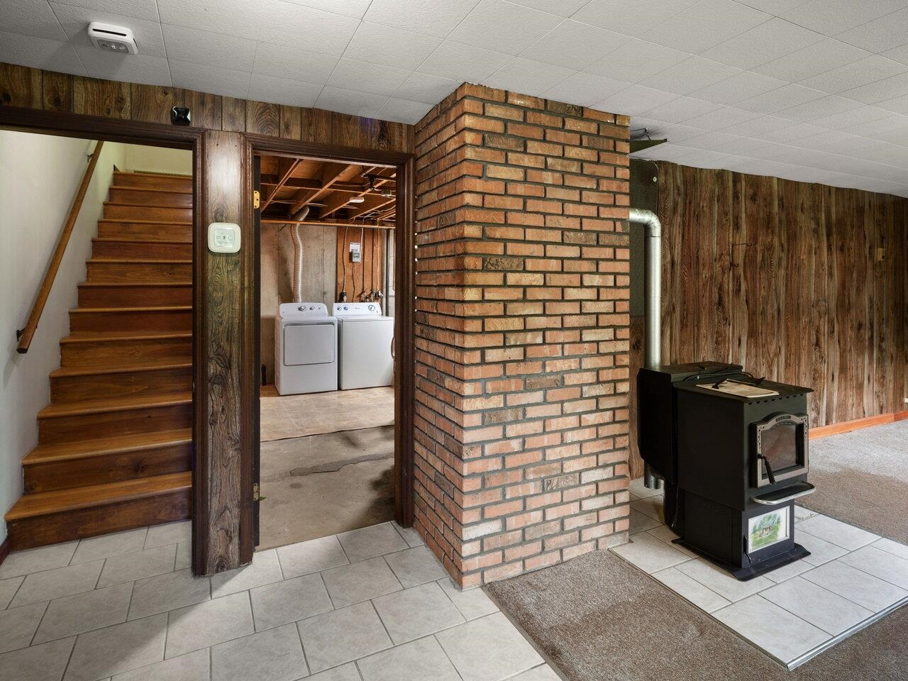 223 Swamp Road Hinesburg, VT 05461 - Photo 6 of 30 Gallery Image 6