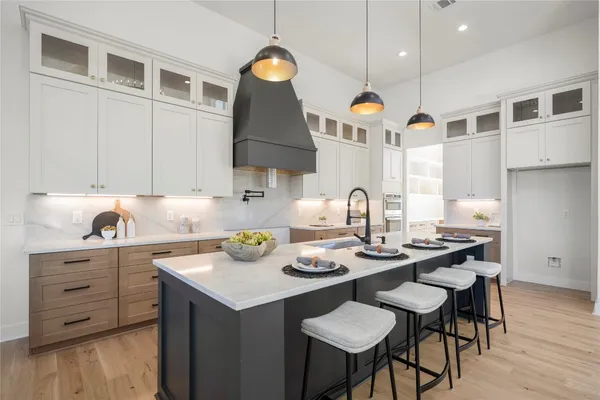 $895,000 | 6999 McCrae Lane, Bryan, TX 77808