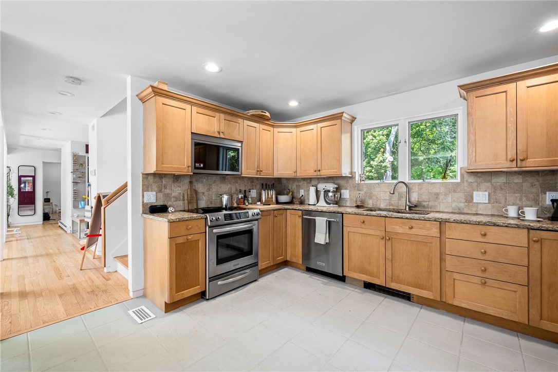 860 Curtis Corner Road South Kingstown, RI 02879 - Photo 14 of 50 kitchen