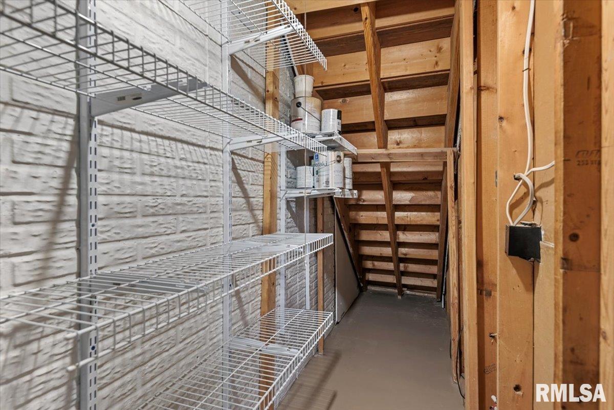 108 Astoria Road Springfield, IL 62704 - Photo 15 of 56 Gallery Image 15