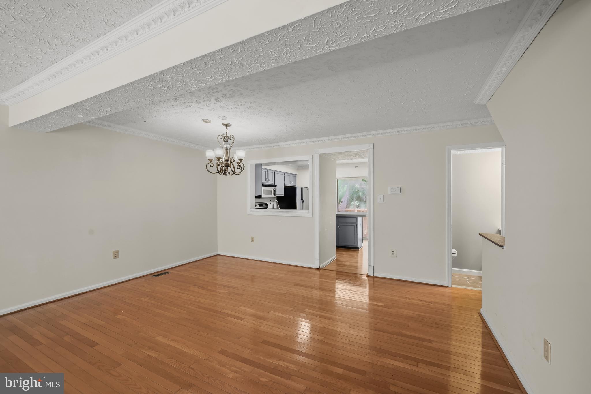 11459 Encore Drive Silver Spring, MD 20901 - Photo 5 of 35