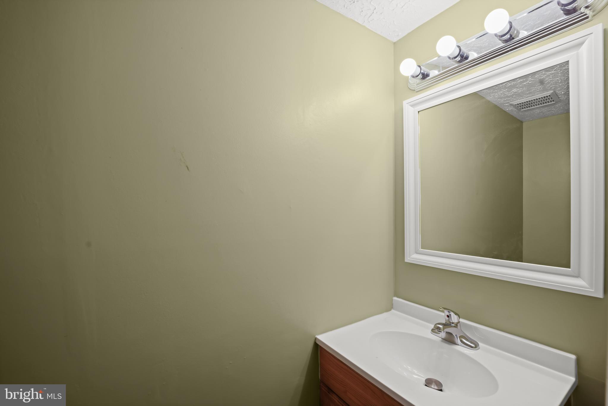 11459 Encore Drive Silver Spring, MD 20901 - Photo 9 of 35