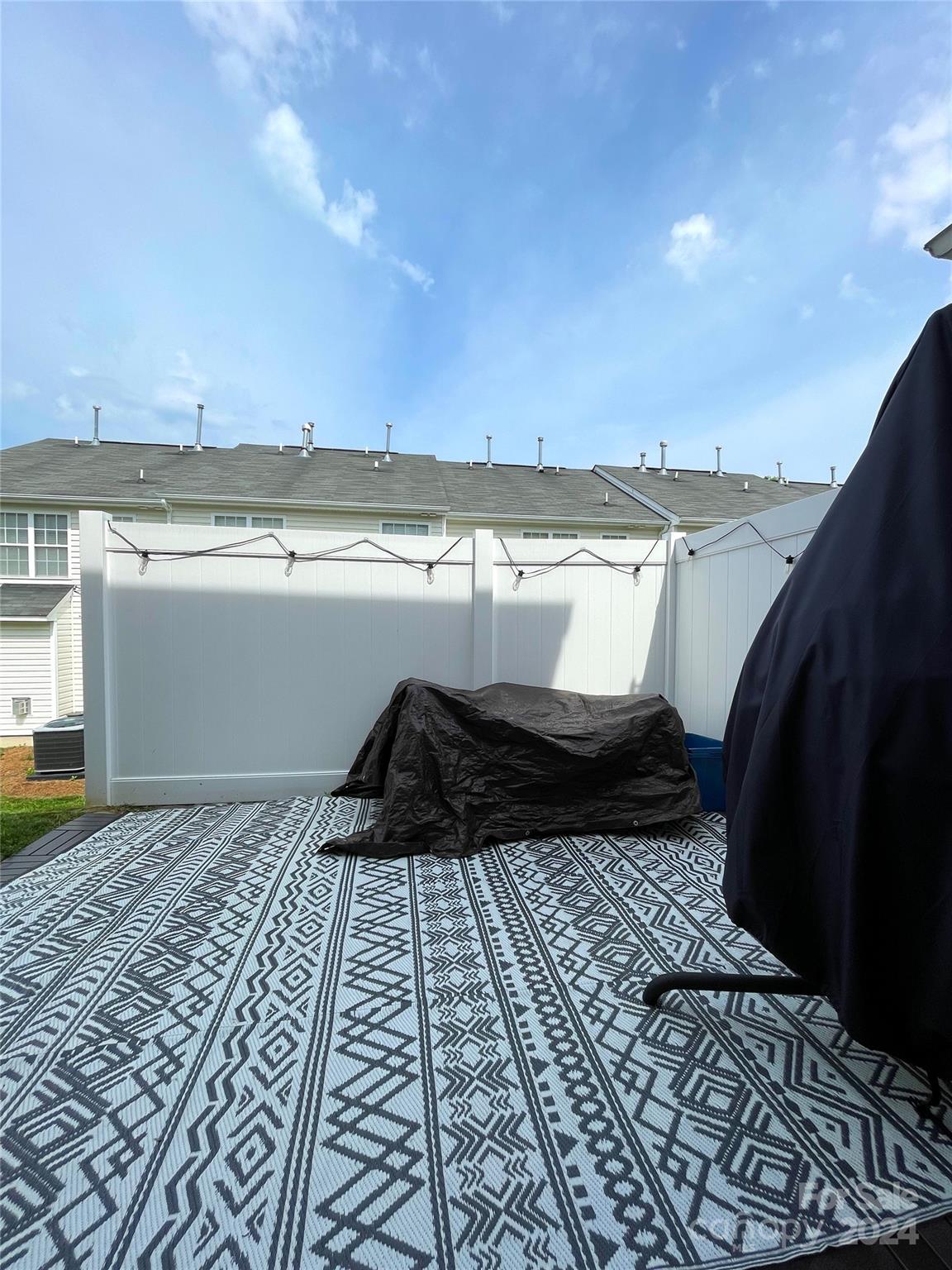 3216 Barons Court Road Charlotte, NC 28213 - Photo 16 of 29 a view of a terrace