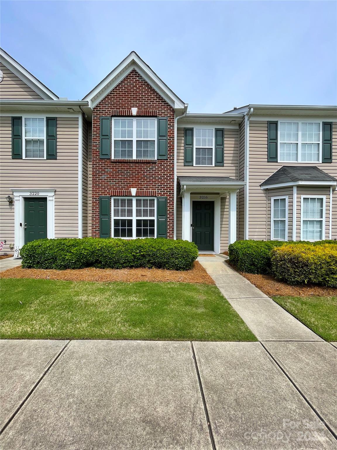 3216 Barons Court Road Charlotte, NC 28213 - Photo 29 of 29 a front view of a house with garden