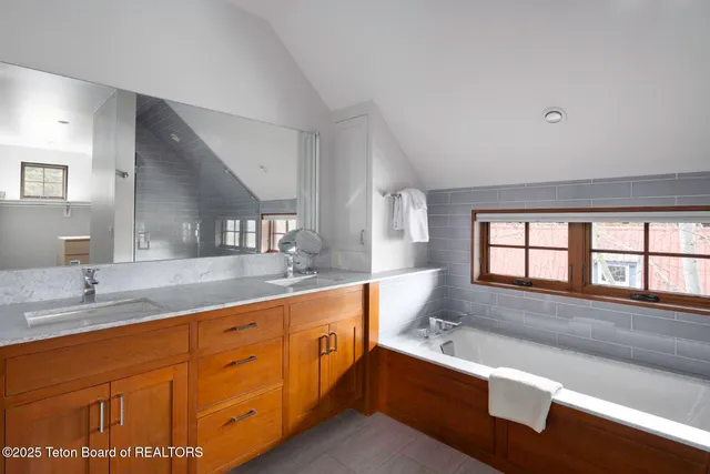 $6,495,000 | 150 North Jean Street, Jackson, WY 83001