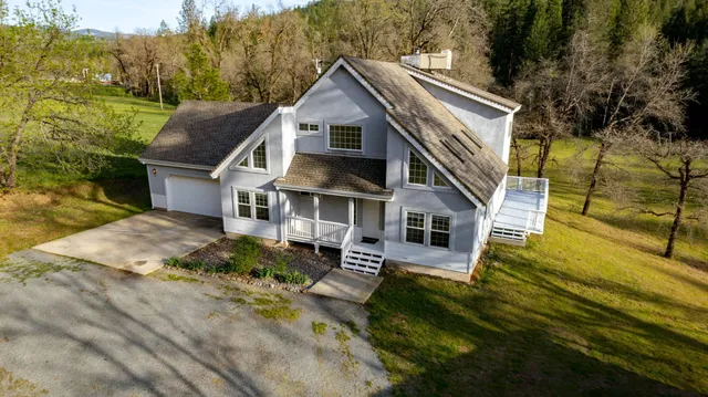 $499,500 | 28457 Highway 299, Bella Vista, CA 96008