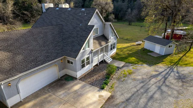 $499,500 | 28457 Highway 299, Bella Vista, CA 96008