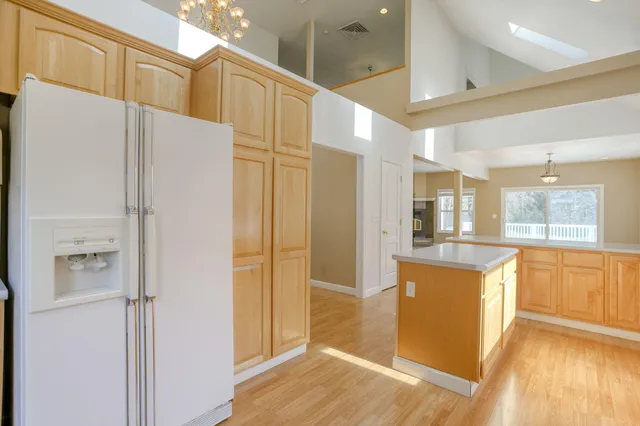 $499,500 | 28457 Highway 299, Bella Vista, CA 96008