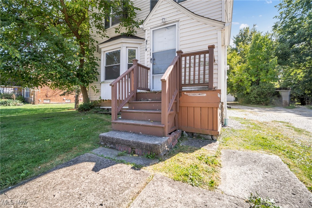 4719 Snow Road Cleveland, OH 44134 - Photo 1 of 45 front house
