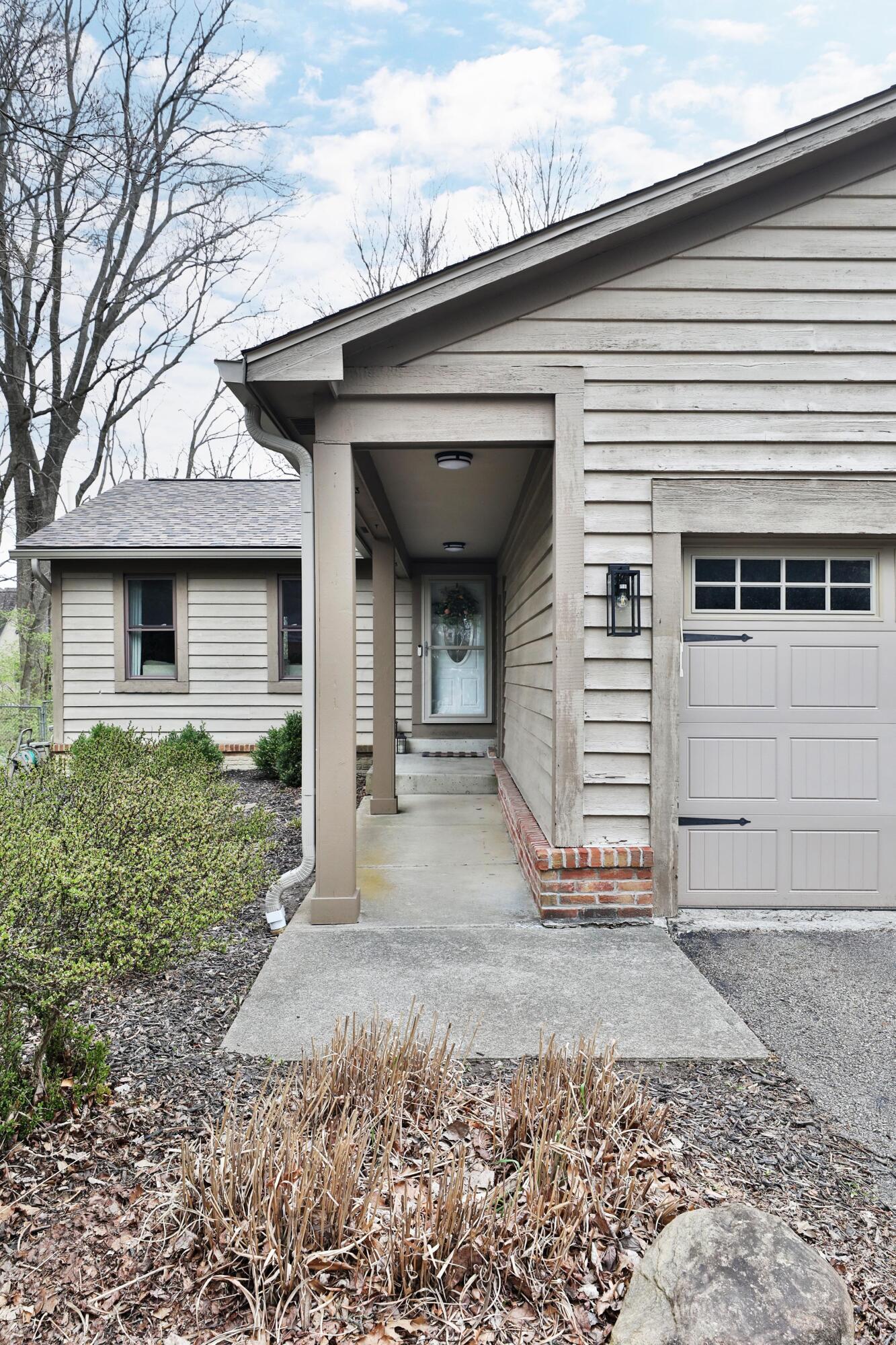 7044 Linworth Road Columbus, OH 43235 - Photo 2 of 48 Covered front porch