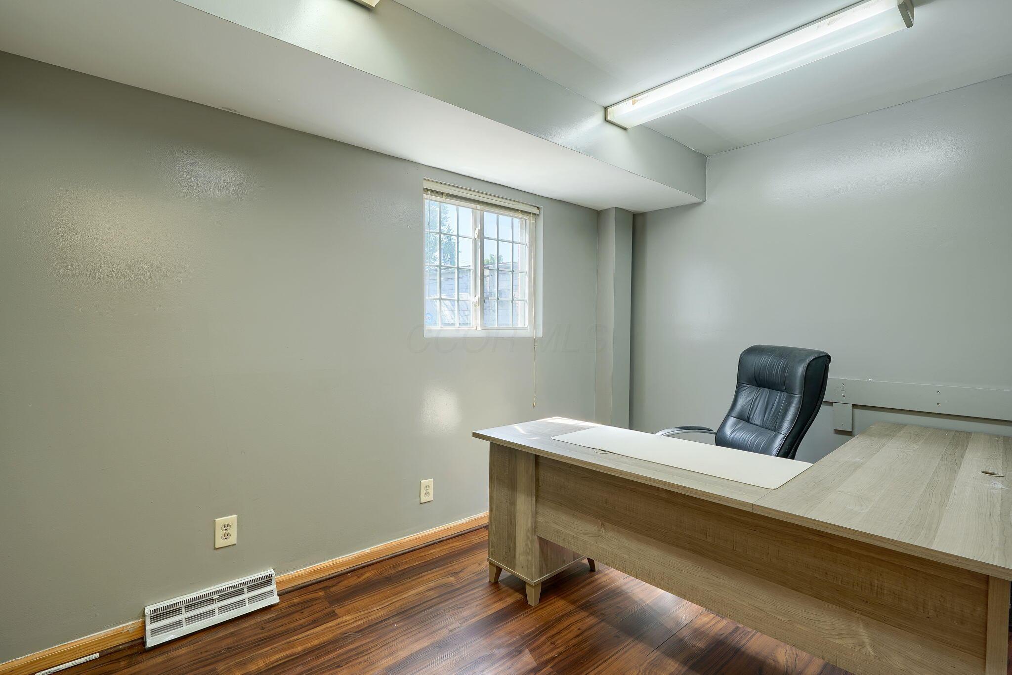 2505 Woodley Road Columbus, OH 43231 - Photo 48 of 70 2505 Woodley Rd (38)