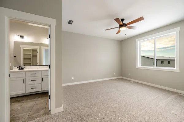 $472,320 | 1424 Silverton Drive, Ranchester, WY 82839