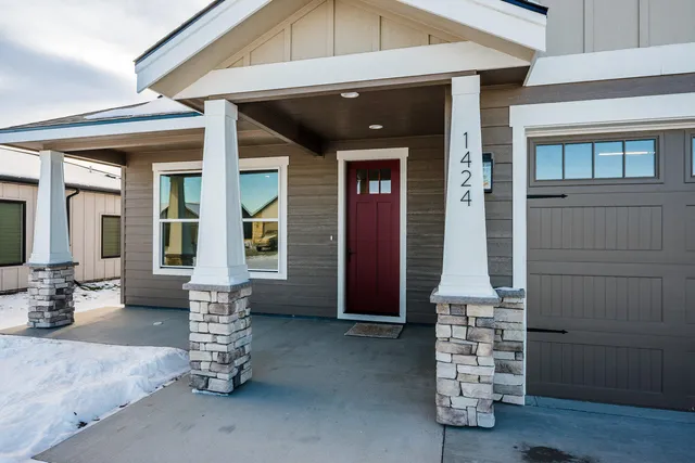 $472,320 | 1424 Silverton Drive, Ranchester, WY 82839