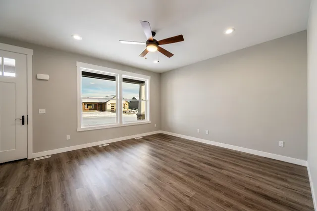 $472,320 | 1424 Silverton Drive, Ranchester, WY 82839