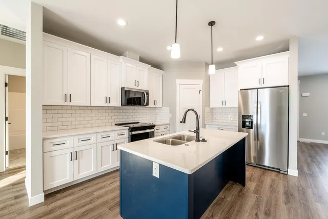 $472,320 | 1424 Silverton Drive, Ranchester, WY 82839